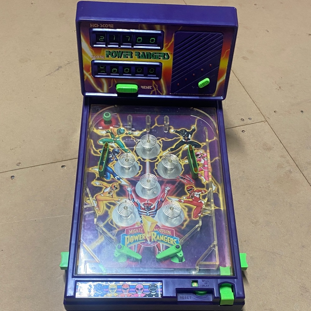 Vintage 1994 Toy Biz Saban Entertainment Power Rangers Ski Ball Game RARE Read!
